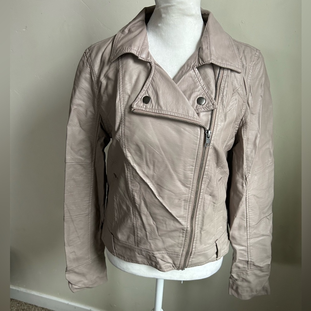 ▶️ KUT KLOTH Women’s Tan Taupe Faux Leather Full Zip Jacket S Moto Classic NWT - Picture 11 of 11